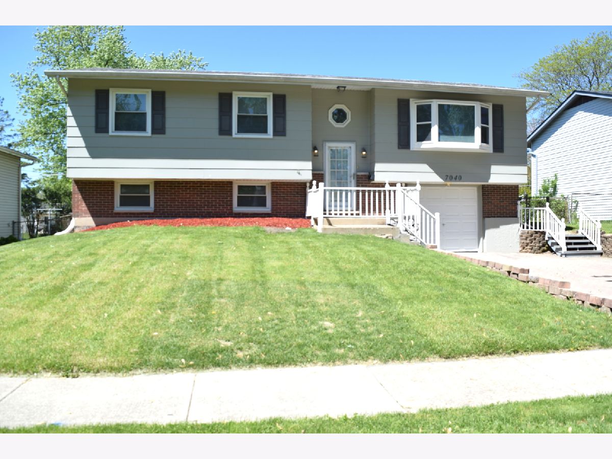 Homes & Townhomes For Sale Hanover Highlands Hanover Park Illinois, 7040 Meadowbrook Lane