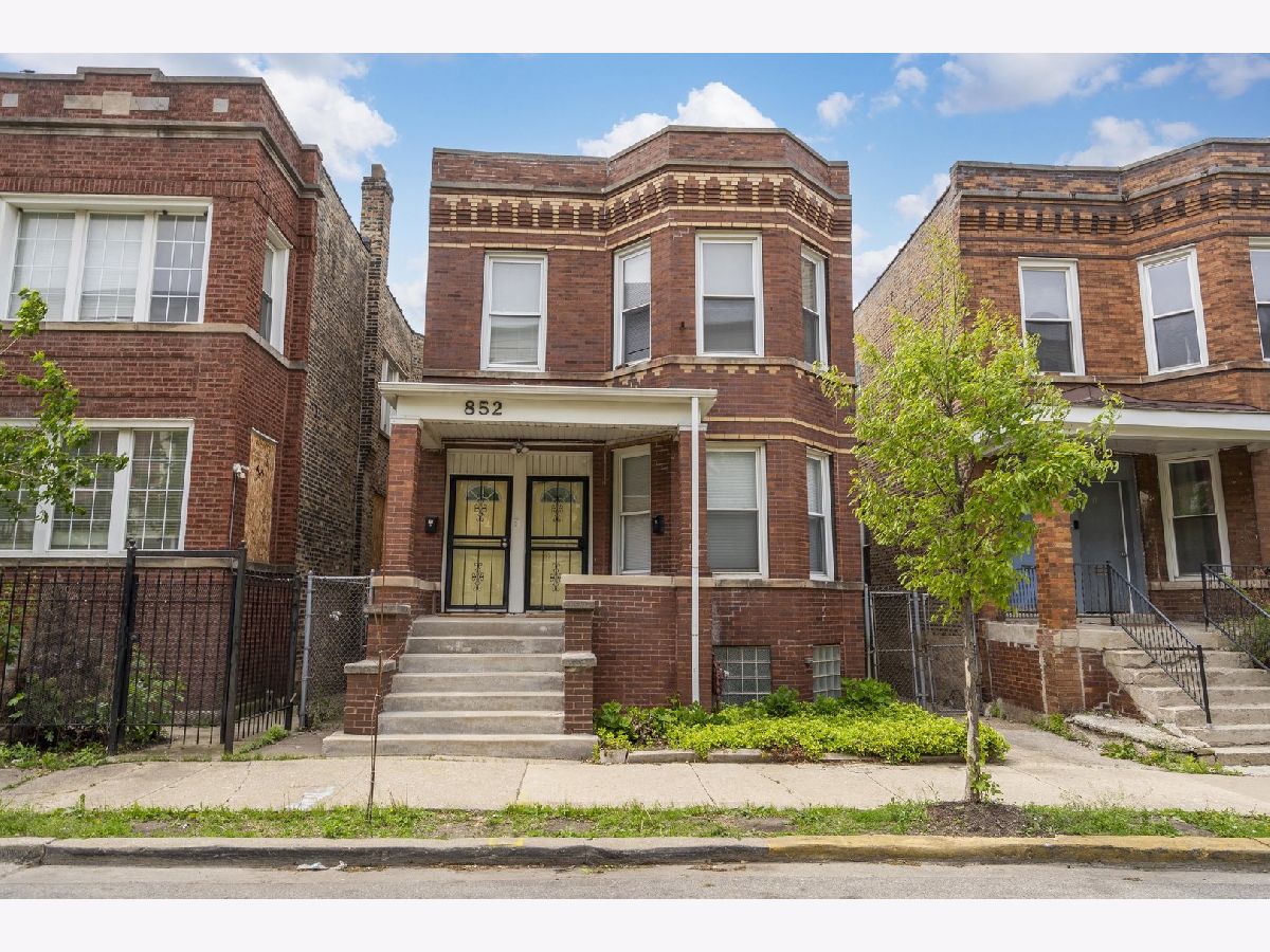  For Sale Chicago Illinois, 852 Christiana Avenue