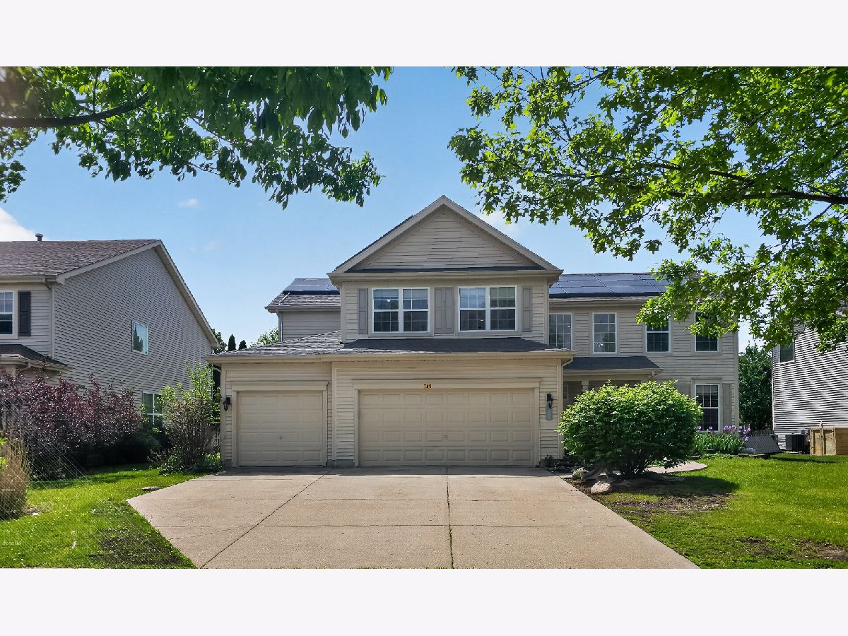 Homes For Sale Barclay Estates Bolingbrook Illinois, 785 Barclay Drive