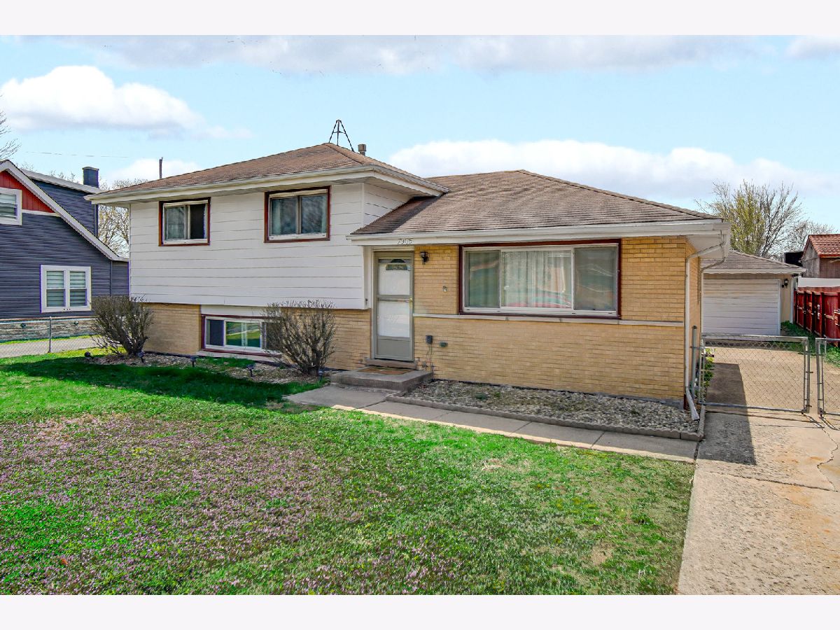  For Rent Bridgeview Illinois, 7305 75th
