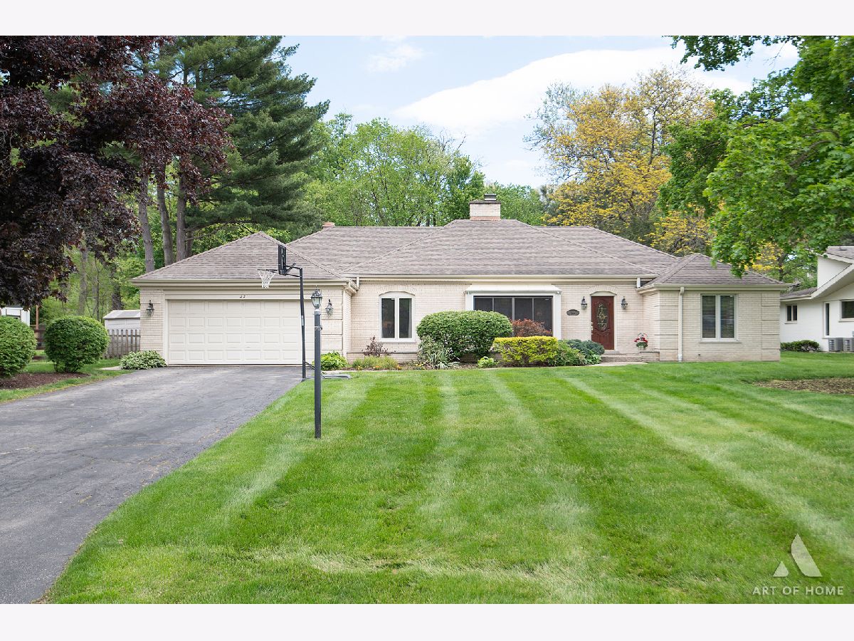  For Sale Lincolnshire Illinois, 22 Essex Lane