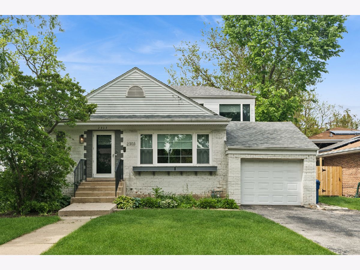  For Sale Flossmoor Illinois, 2303 Hutchison Road