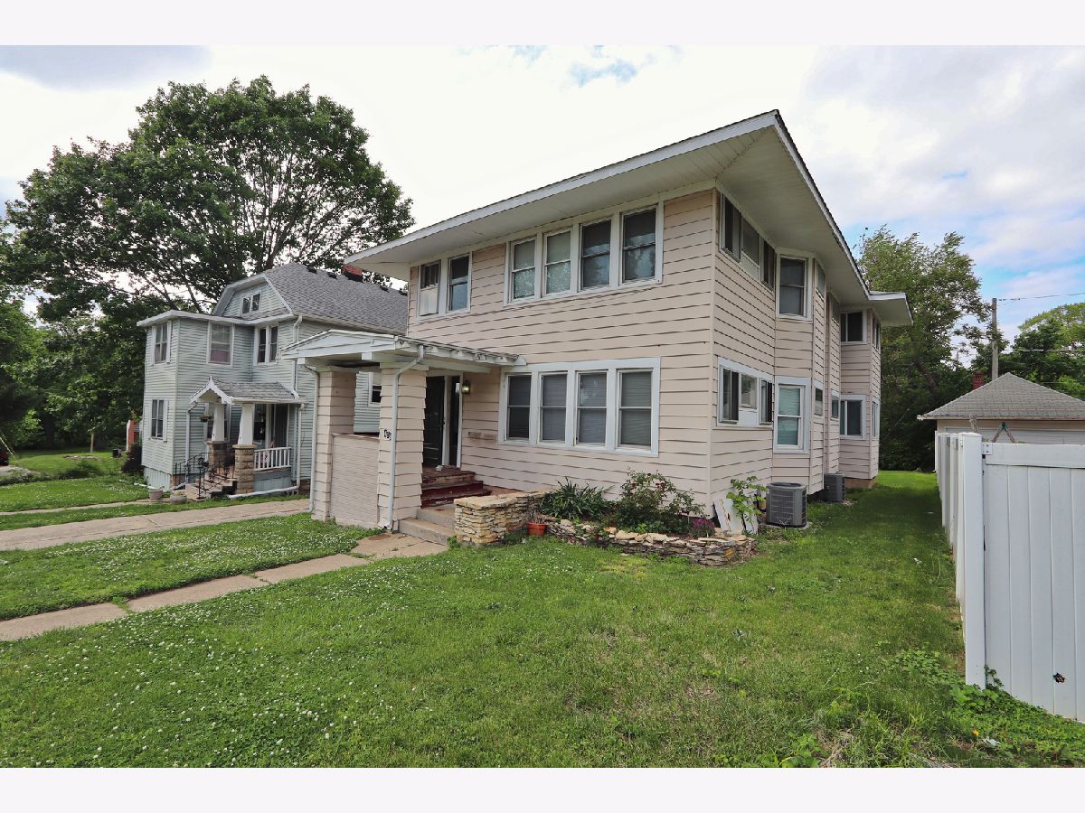  Rented Morris Illinois, 416 1/2 Jackson