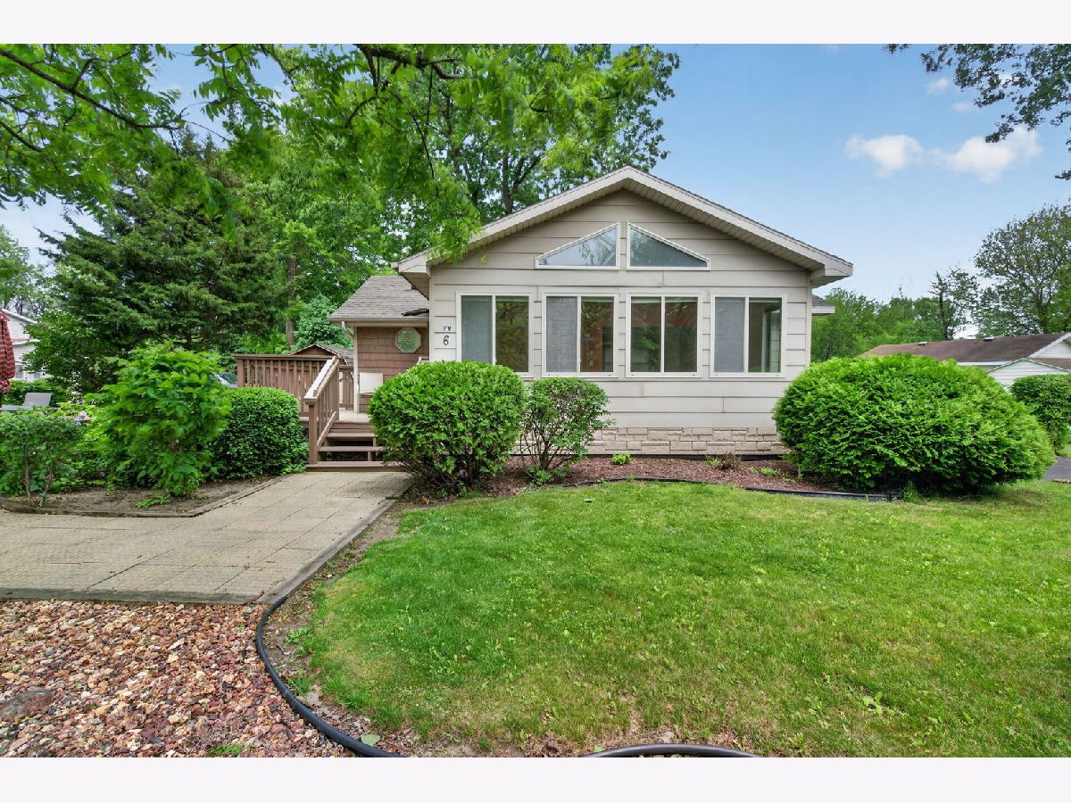 Homes For Sale Shadow Lakes Wilmington Illinois, 6 Largemouth Lane
