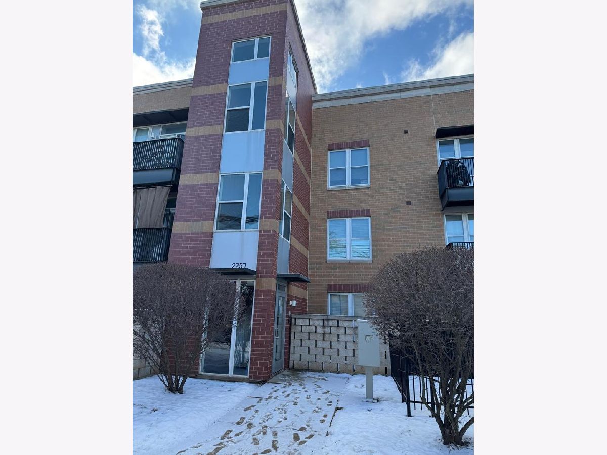 Rented Chicago Illinois, 2257 Lake