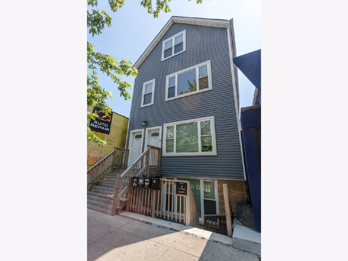  Rented Chicago Illinois, 2437 Ashland