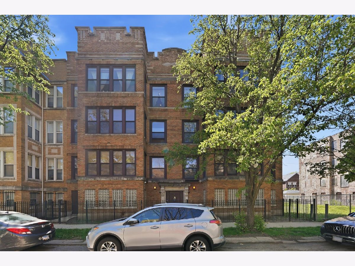  For Sale Chicago Illinois, 4740 Ingleside Avenue