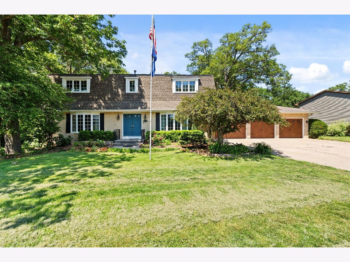  For Sale Geneseo Illinois, 10 Oak Grove Road