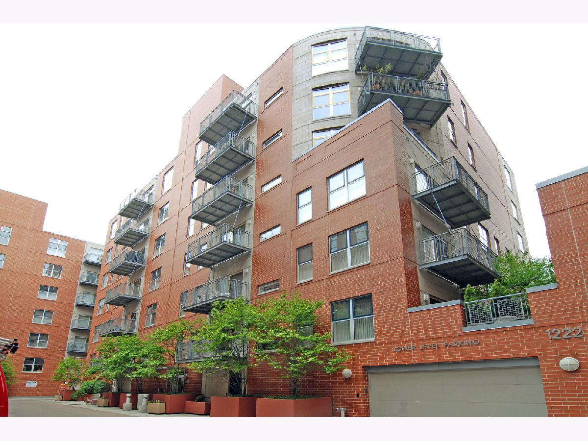 Condominiums Rented Chicago Avenue Place Evanston Illinois, 1222 Chicago