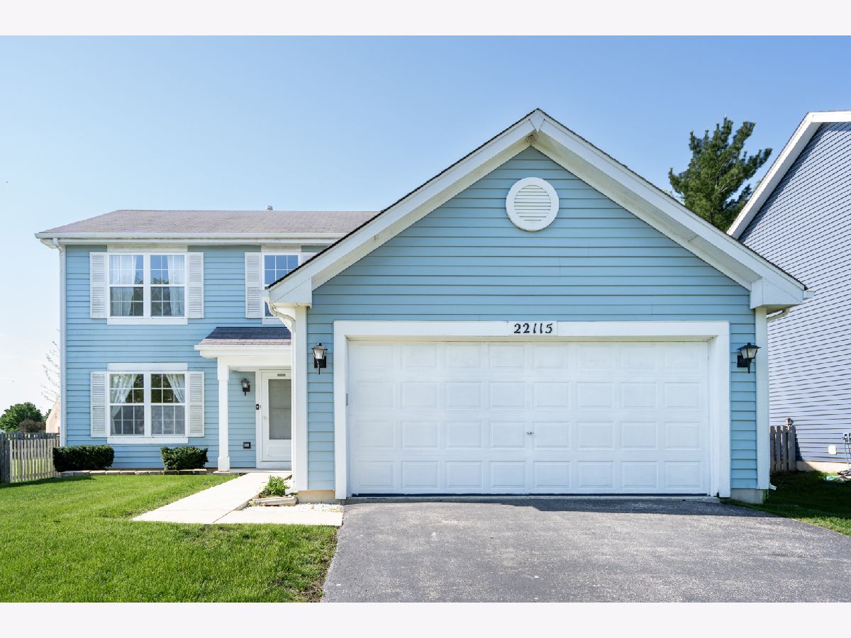 Homes & Townhomes For Sale Lakewood Falls Plainfield Illinois, 22115 Pasadena Drive