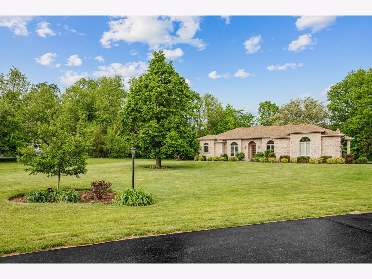  For Sale Kingston Illinois, 8811 Ryan Court