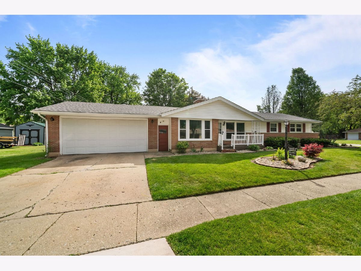  For Sale Loves Park Illinois, 2227 Exeter Avenue
