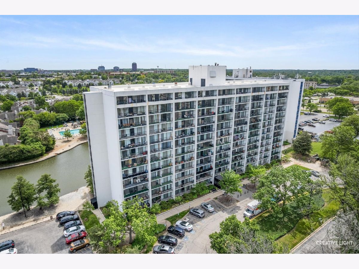 Condominiums For Sale Cove Landing Lombard Illinois, 2015 Finley Road