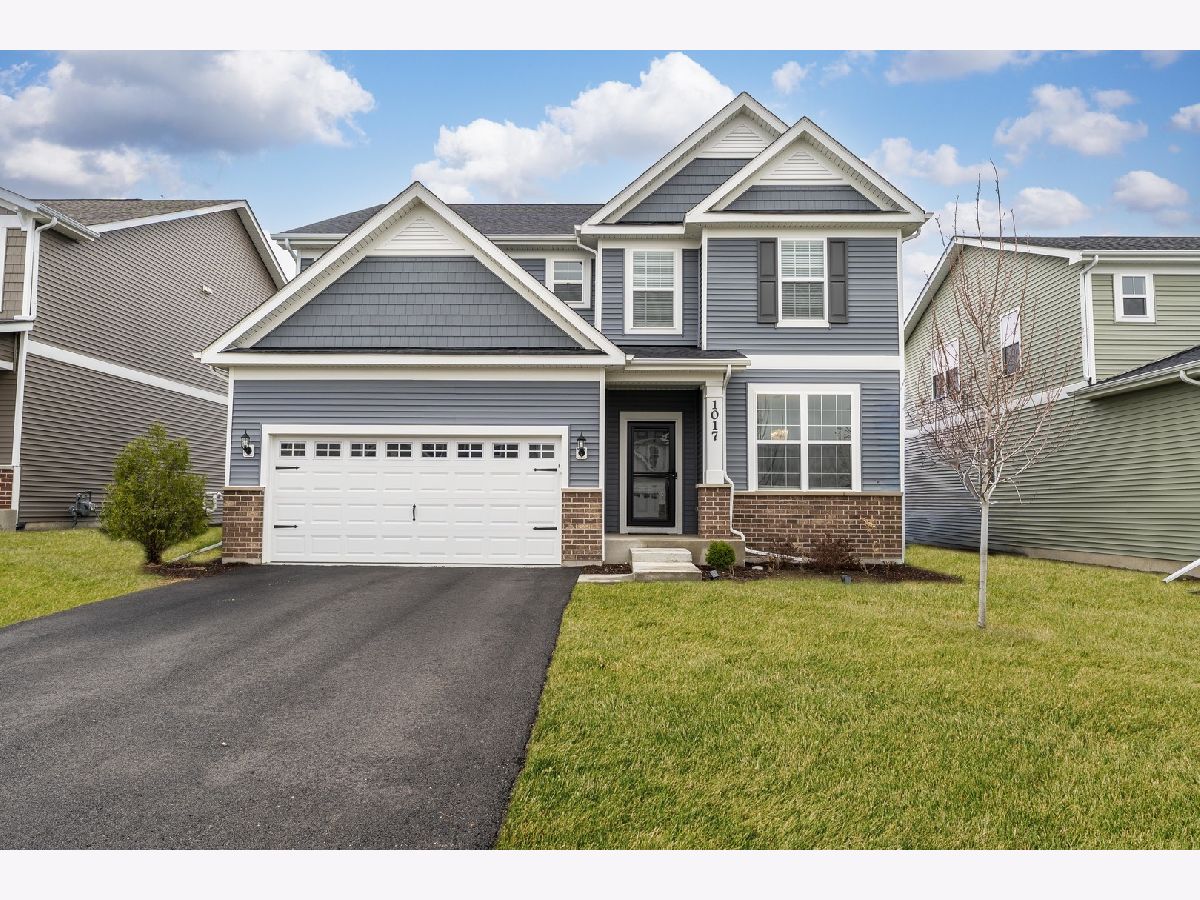 Homes For Sale Sheldon Woods Mundelein Illinois, 1017 Kessler Drive