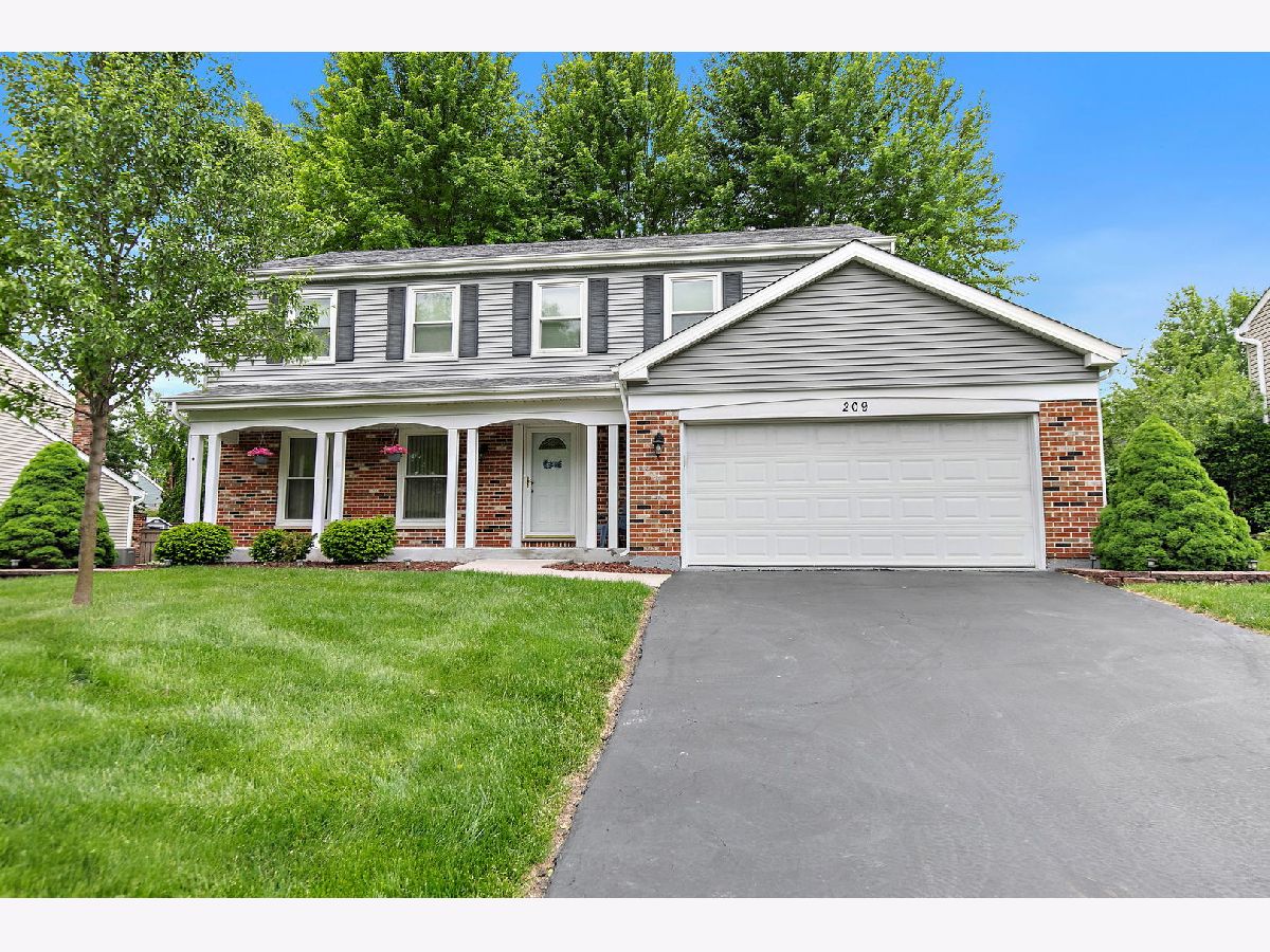  For Sale Naperville Illinois, 209 Briarheath Lane