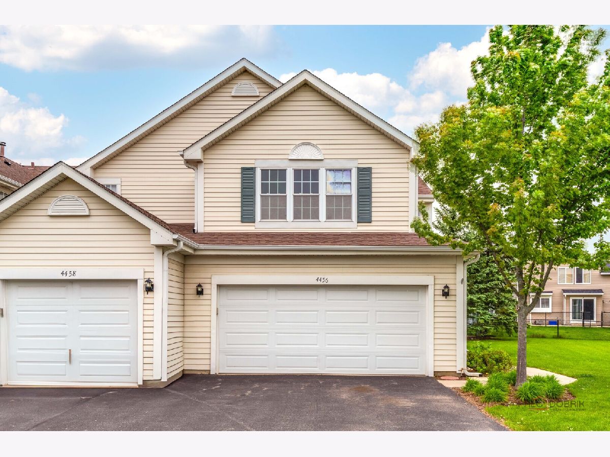 Homes & Townhomes & Condos For Sale Pleasant Hill Waukegan Illinois, 4456 Quill Lane