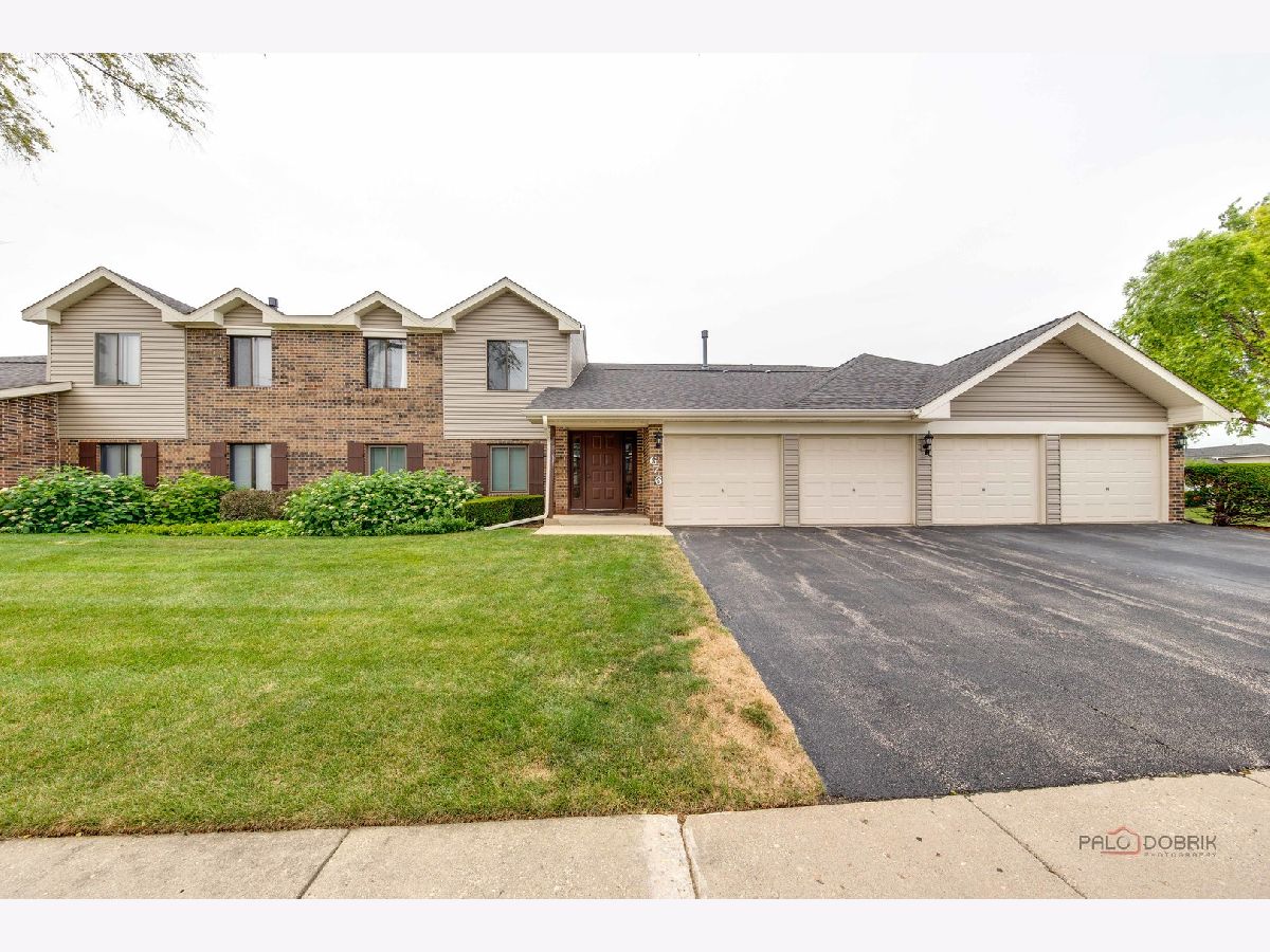  For Rent Roselle Illinois, 676 Cumberland