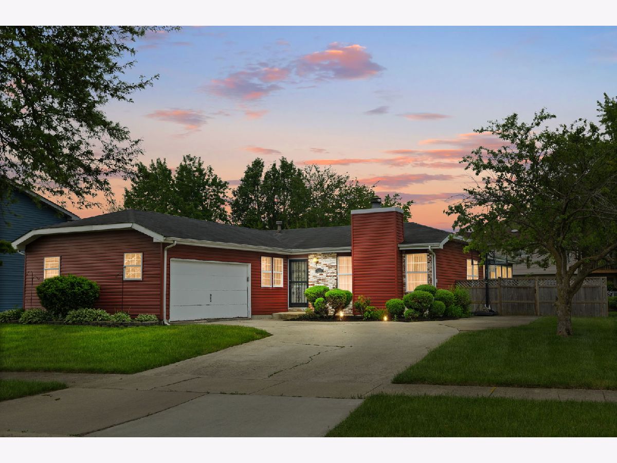  For Sale Matteson Illinois, 5733 Woodgate Drive