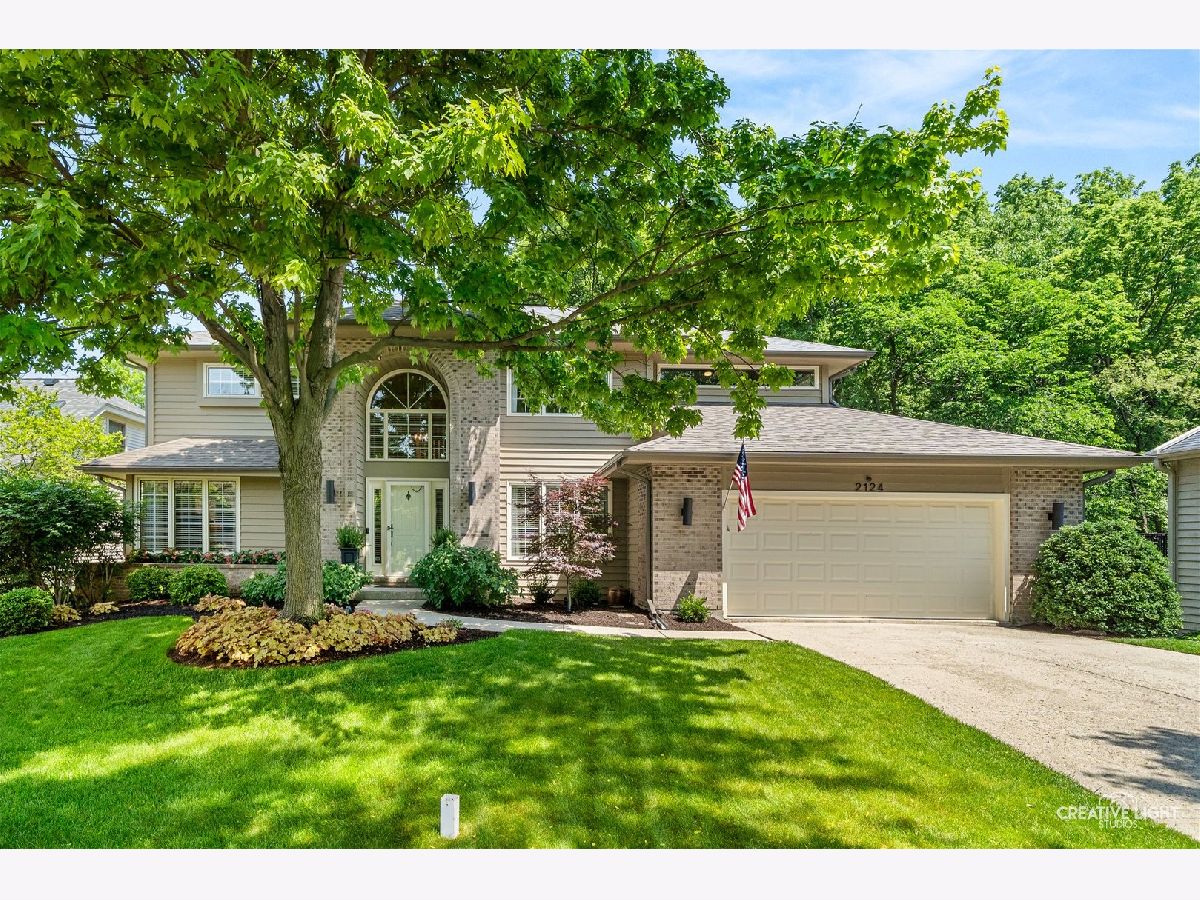  For Sale Naperville Illinois, 2124 University Drive