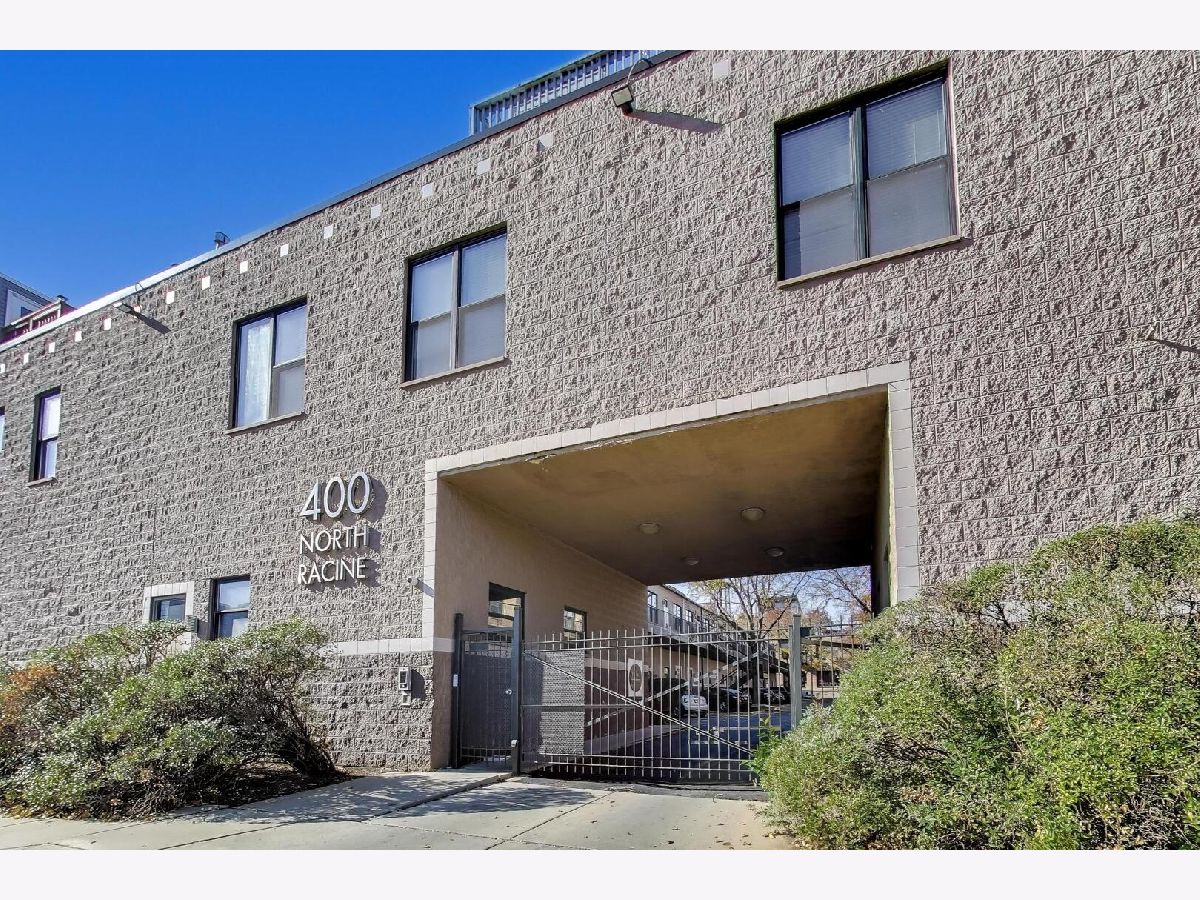 Condos & Townhomes For Sale Village Lofts Chicago Illinois, 400 Racine Avenue