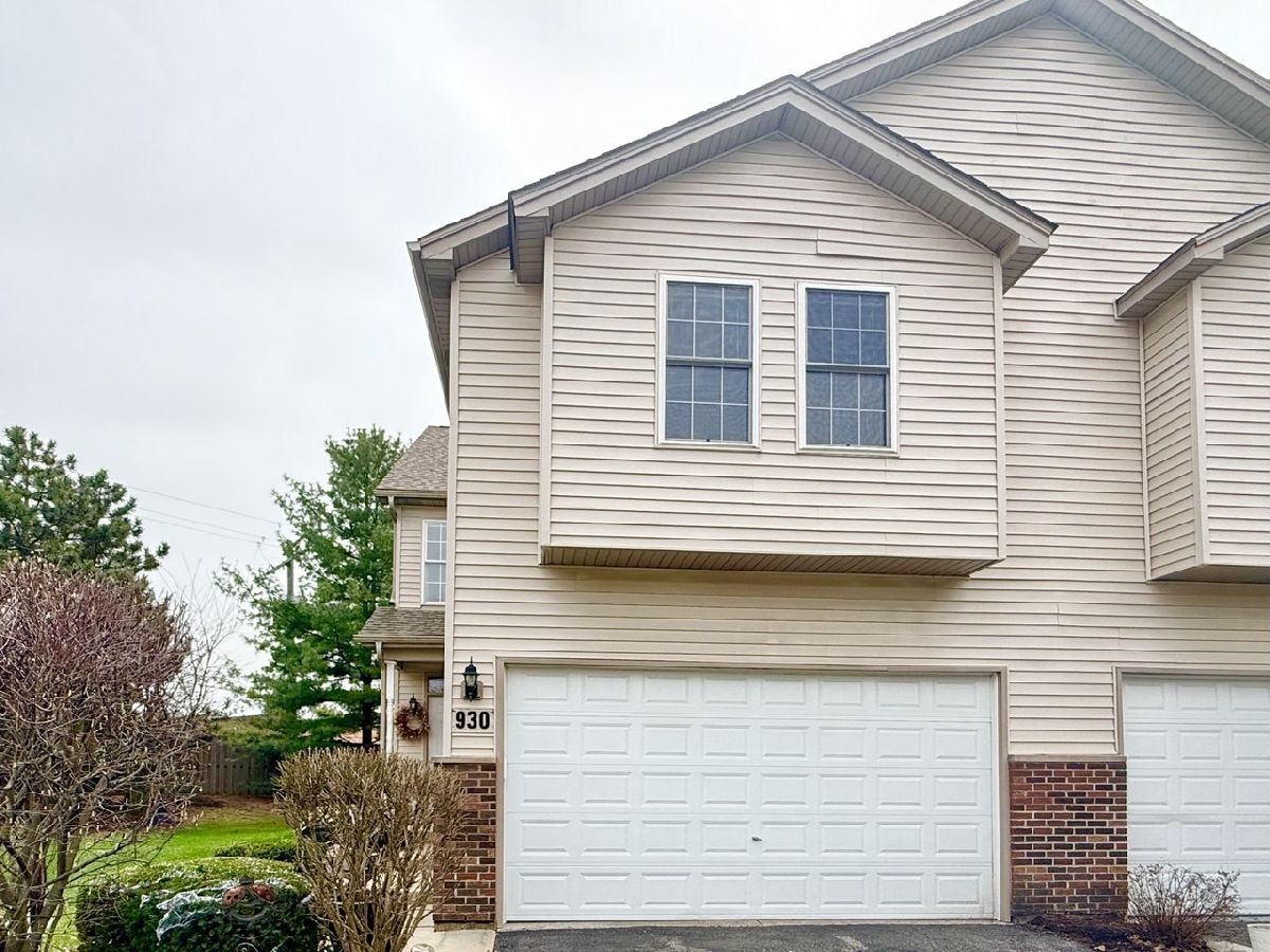 Townhomes For Rent Sherman Woods Naperville Illinois, 930 Case