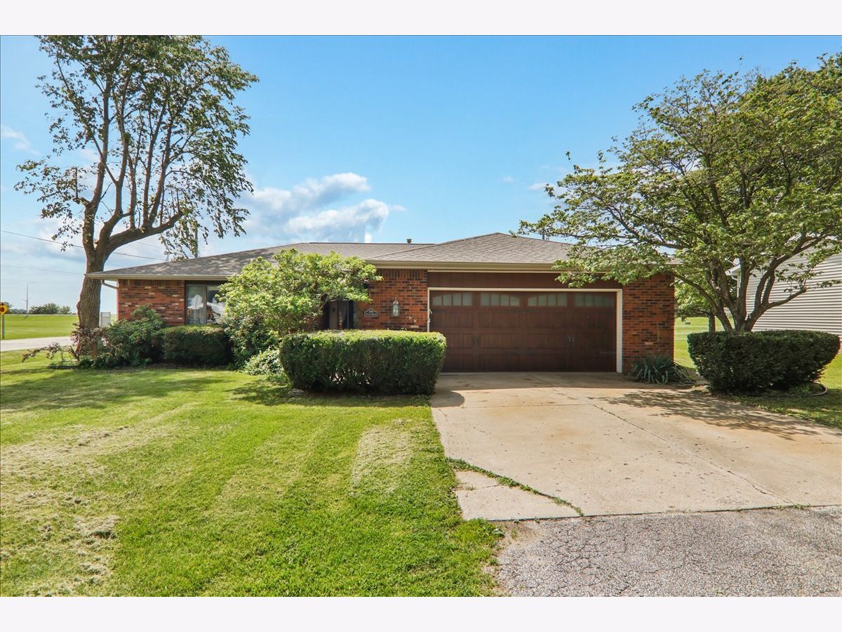  Sold Maroa Illinois, 209 Birch