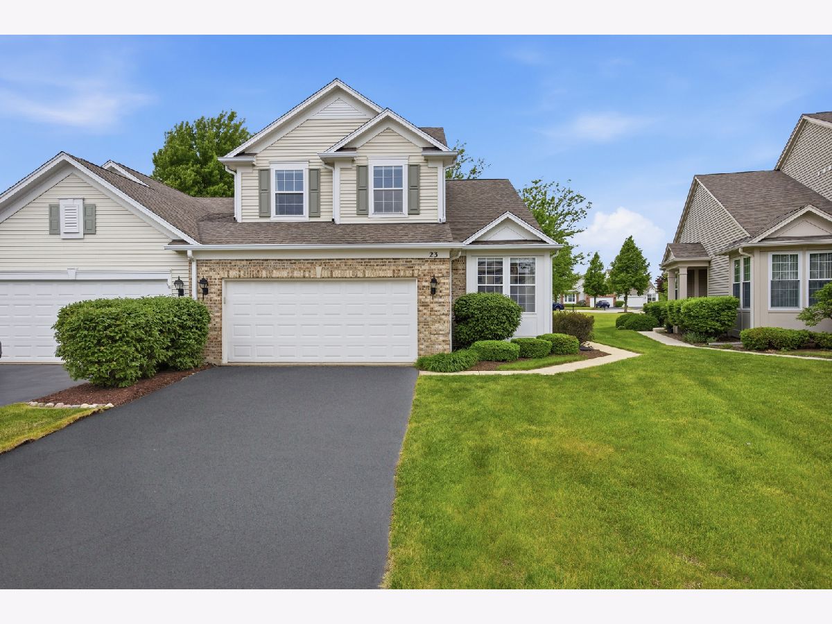 Townhomes & Homes For Sale Manchester Lakes Club Algonquin Illinois, 23 Brixton Court