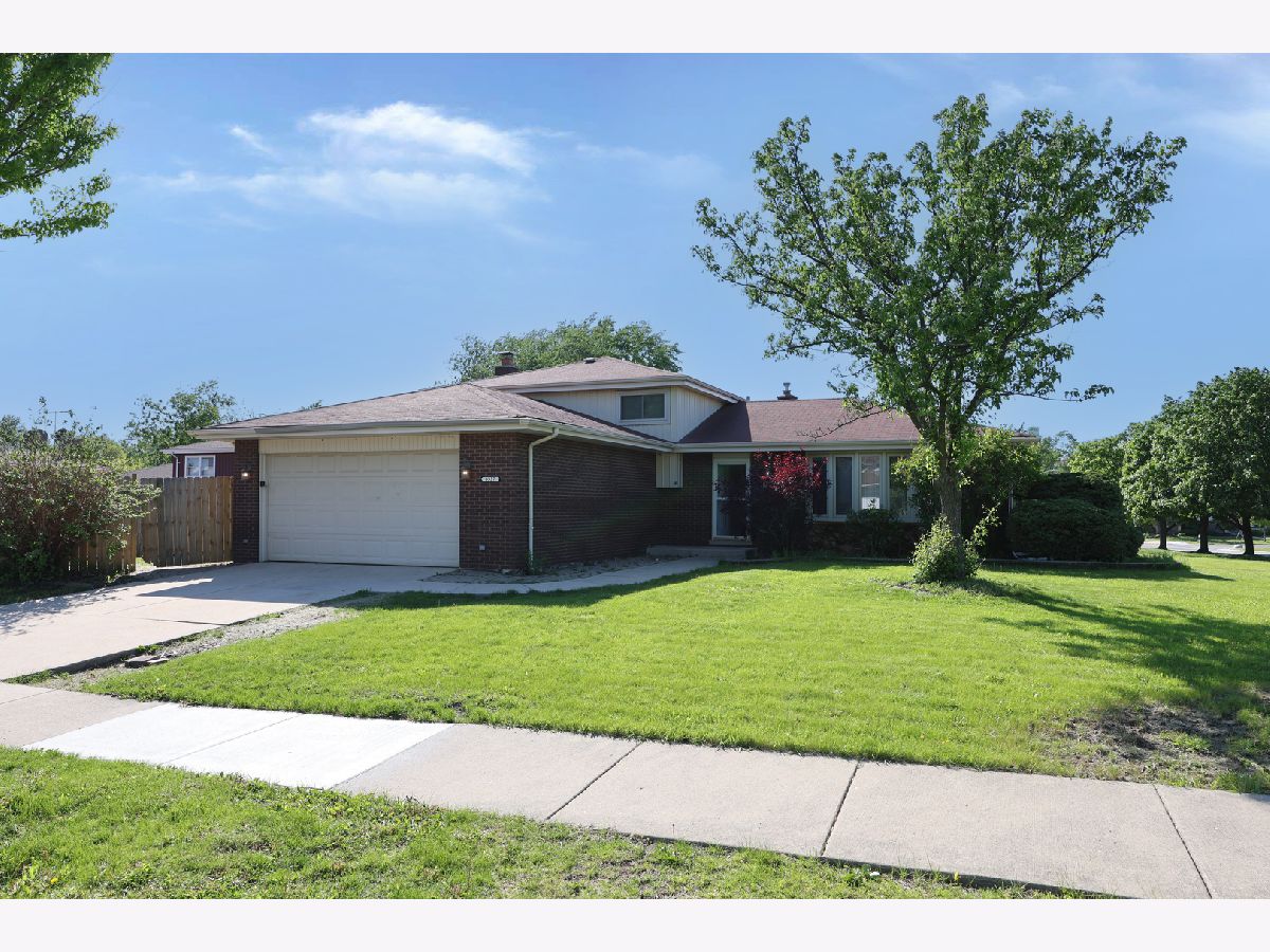  For Sale Tinley Park Illinois, 8537 163rd Street