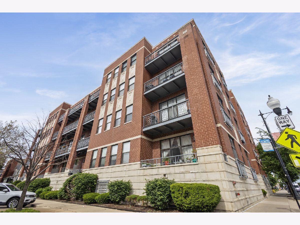 For Sale Chicago Illinois, 4011 Francisco Avenue