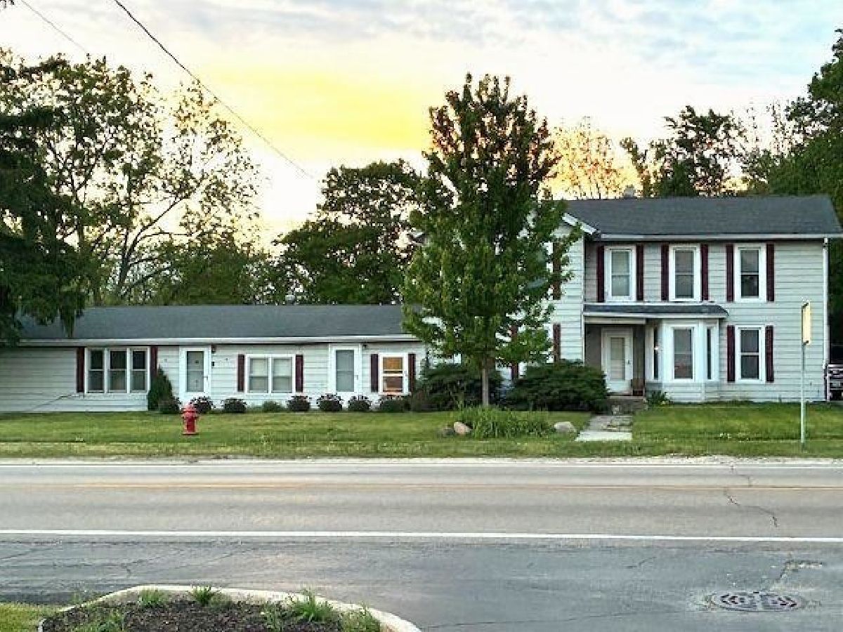  For Sale Marengo Illinois, 722/724 Grant Highway