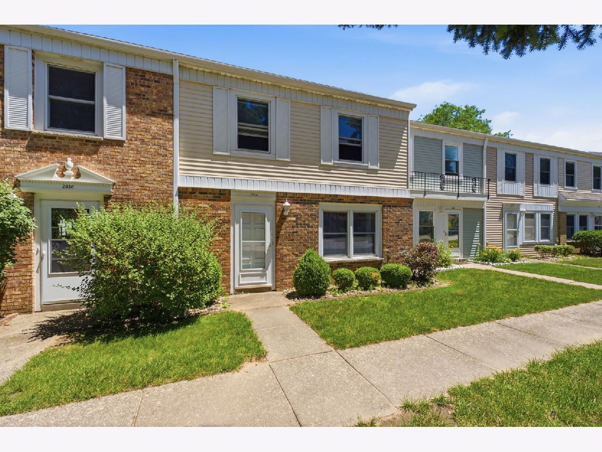  For Sale East Moline Illinois, 2938 Archer Drive