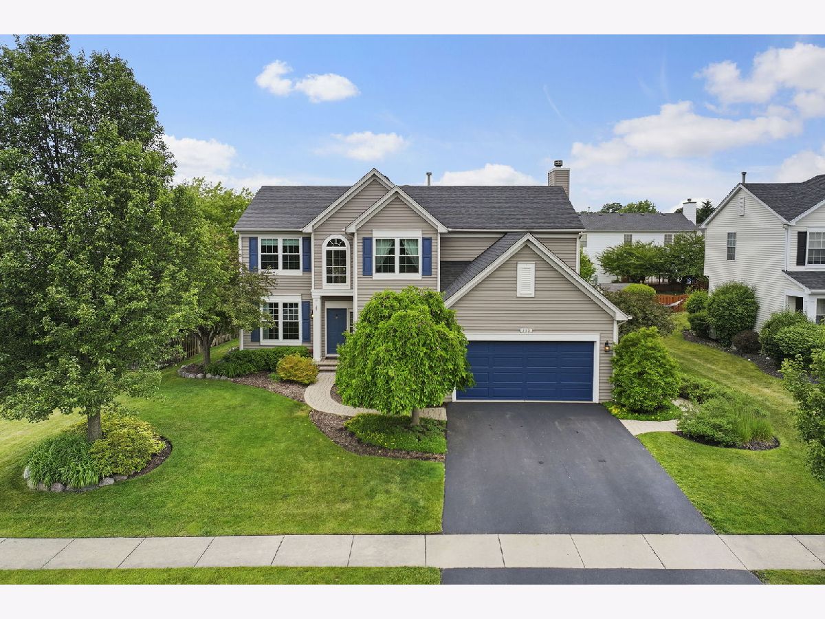  For Sale Lindenhurst Illinois, 350 Kestrel Lane