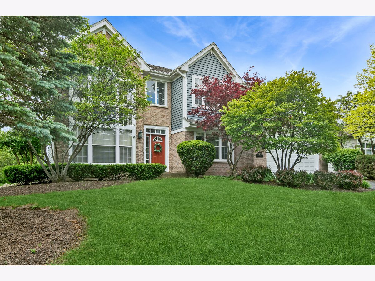  For Sale Gurnee Illinois, 6131 Oakmont Lane