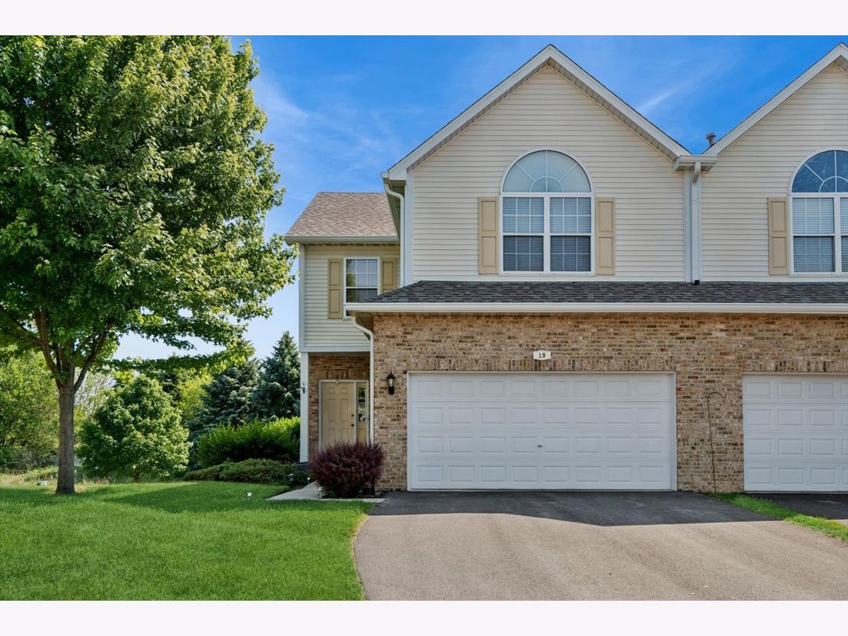 Townhomes For Sale Lily Field Bolingbrook Illinois, 19 Lily Court