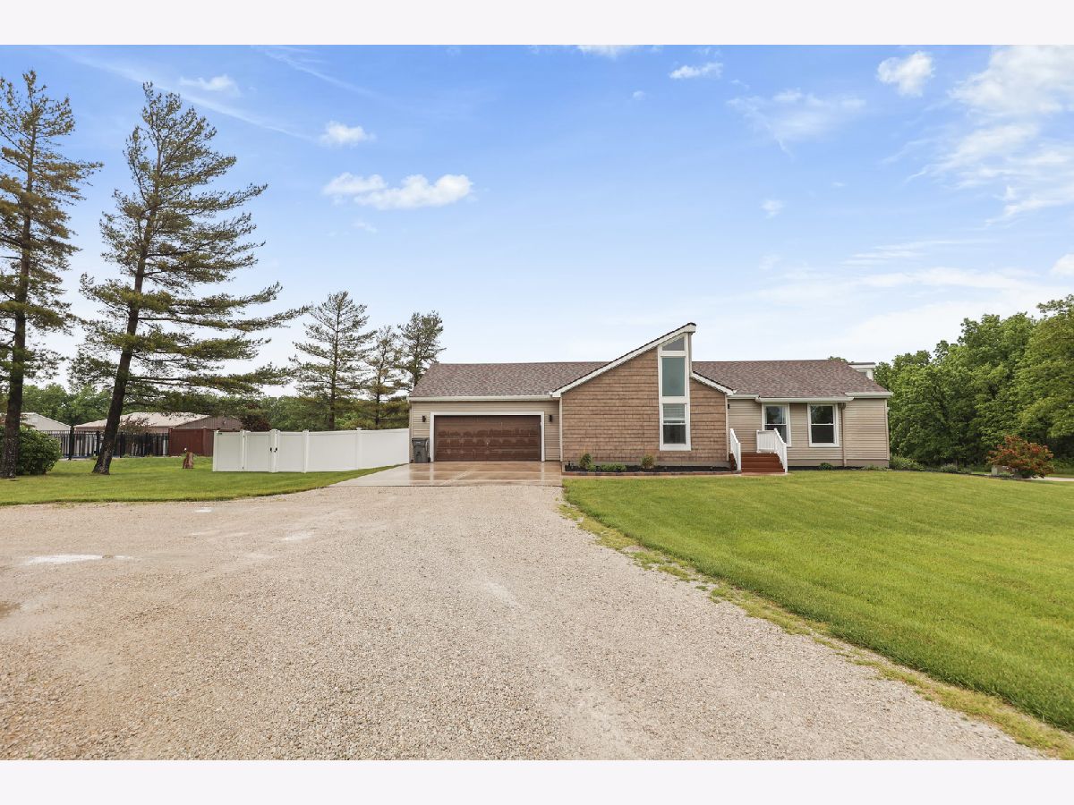  For Sale Marseilles Illinois, 2433 2850th Road