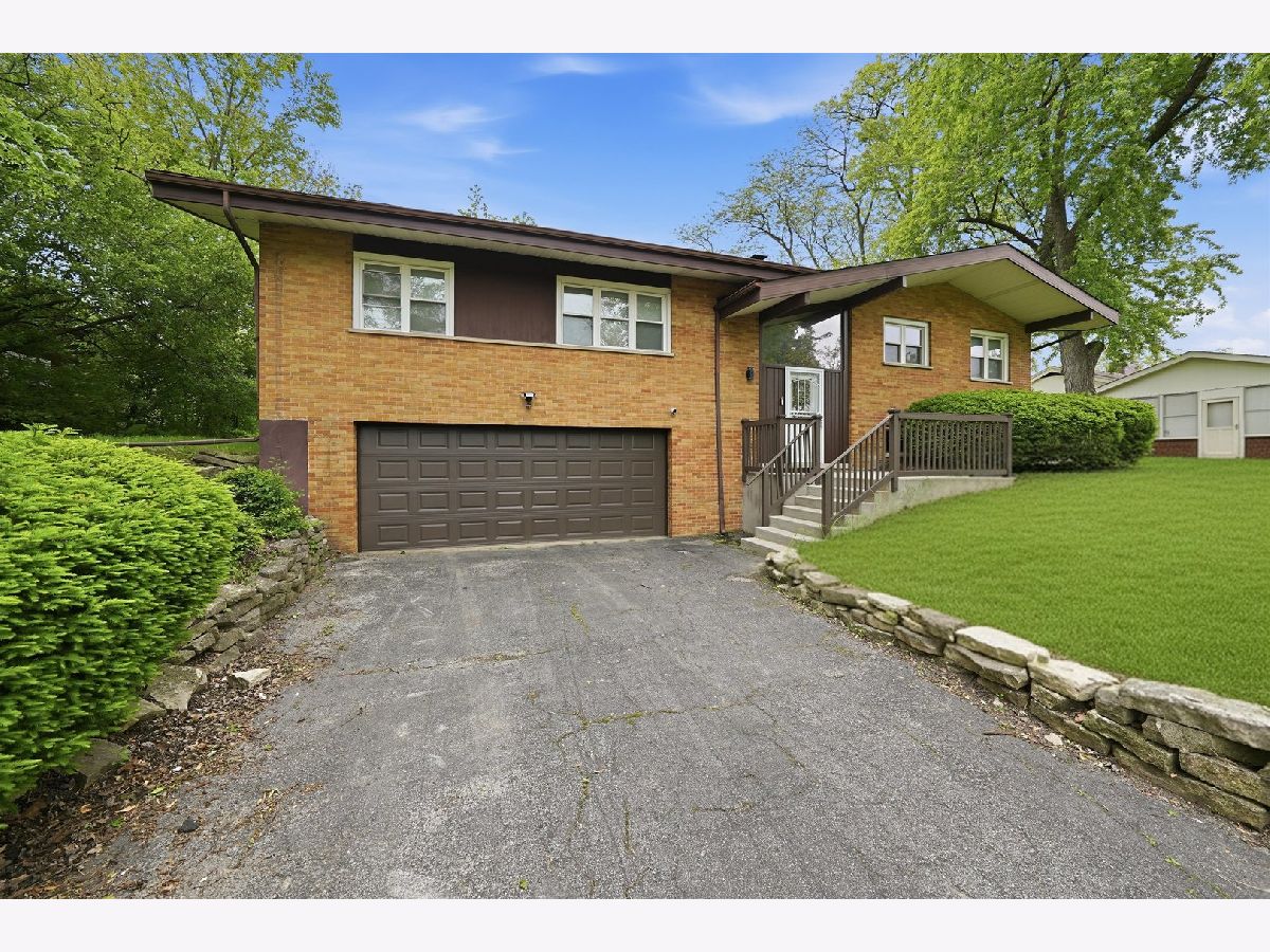 For Sale Flossmoor Illinois, 2747 Perry Road