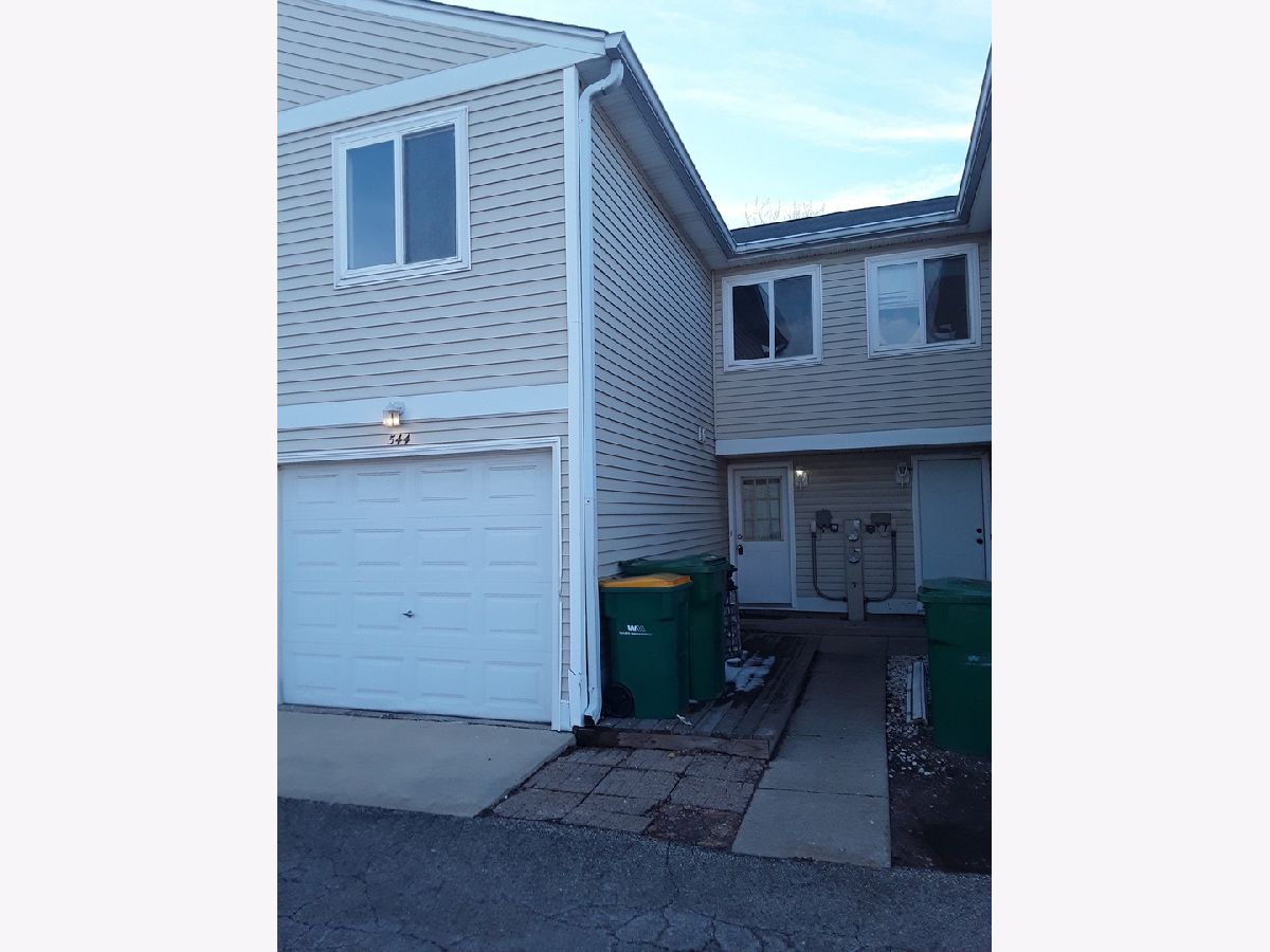  For Rent Round Lake Beach Illinois, 544 Meadow Green