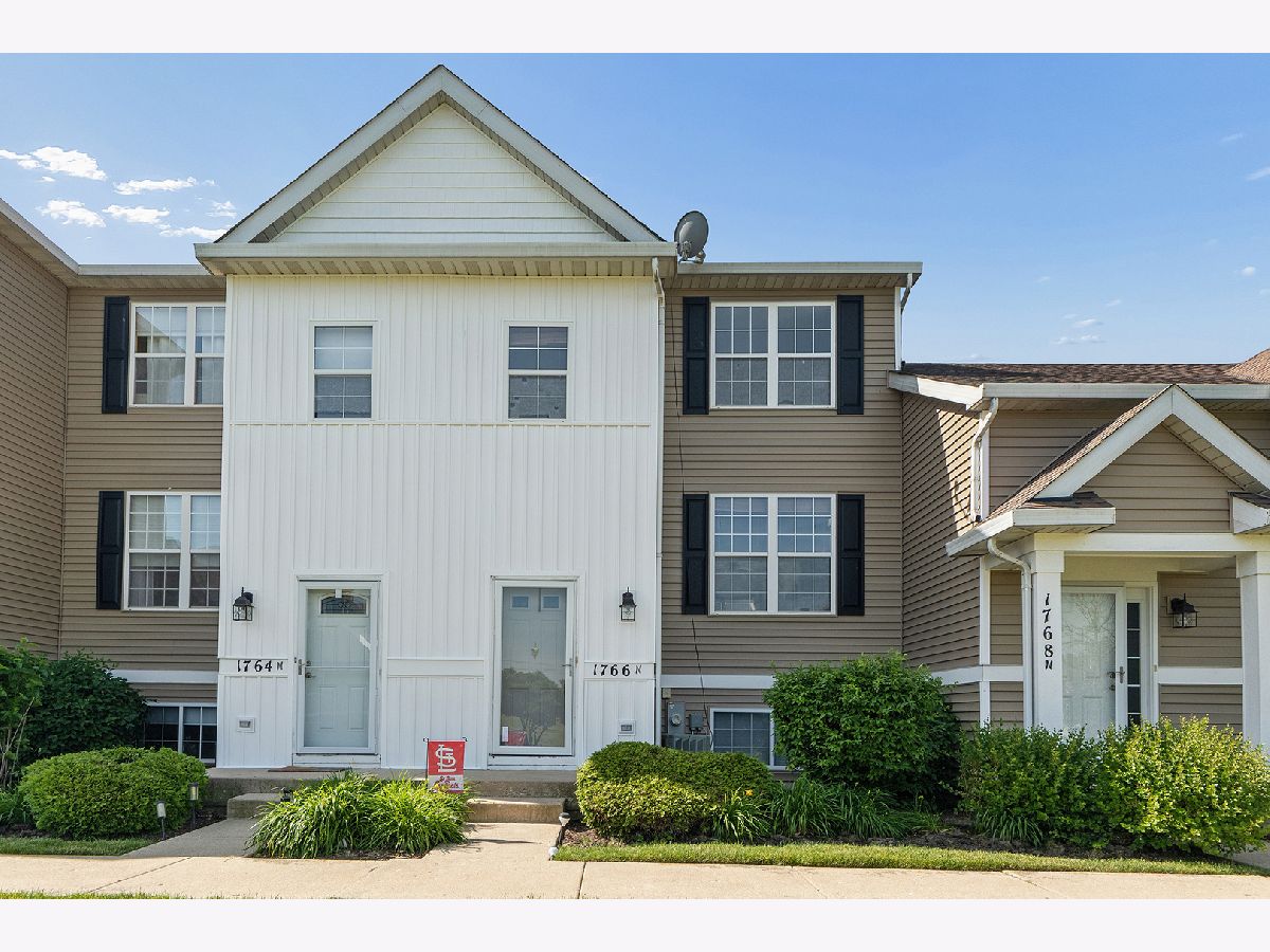 Homes & Townhomes & Condos For Sale Kipling Estates Shorewood Illinois, 1766 Fieldstone Drive