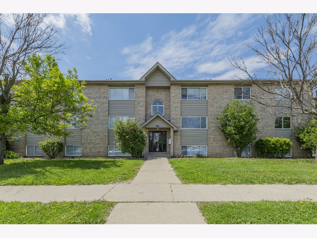 For Rent Dekalb Illinois, 915 Spiros