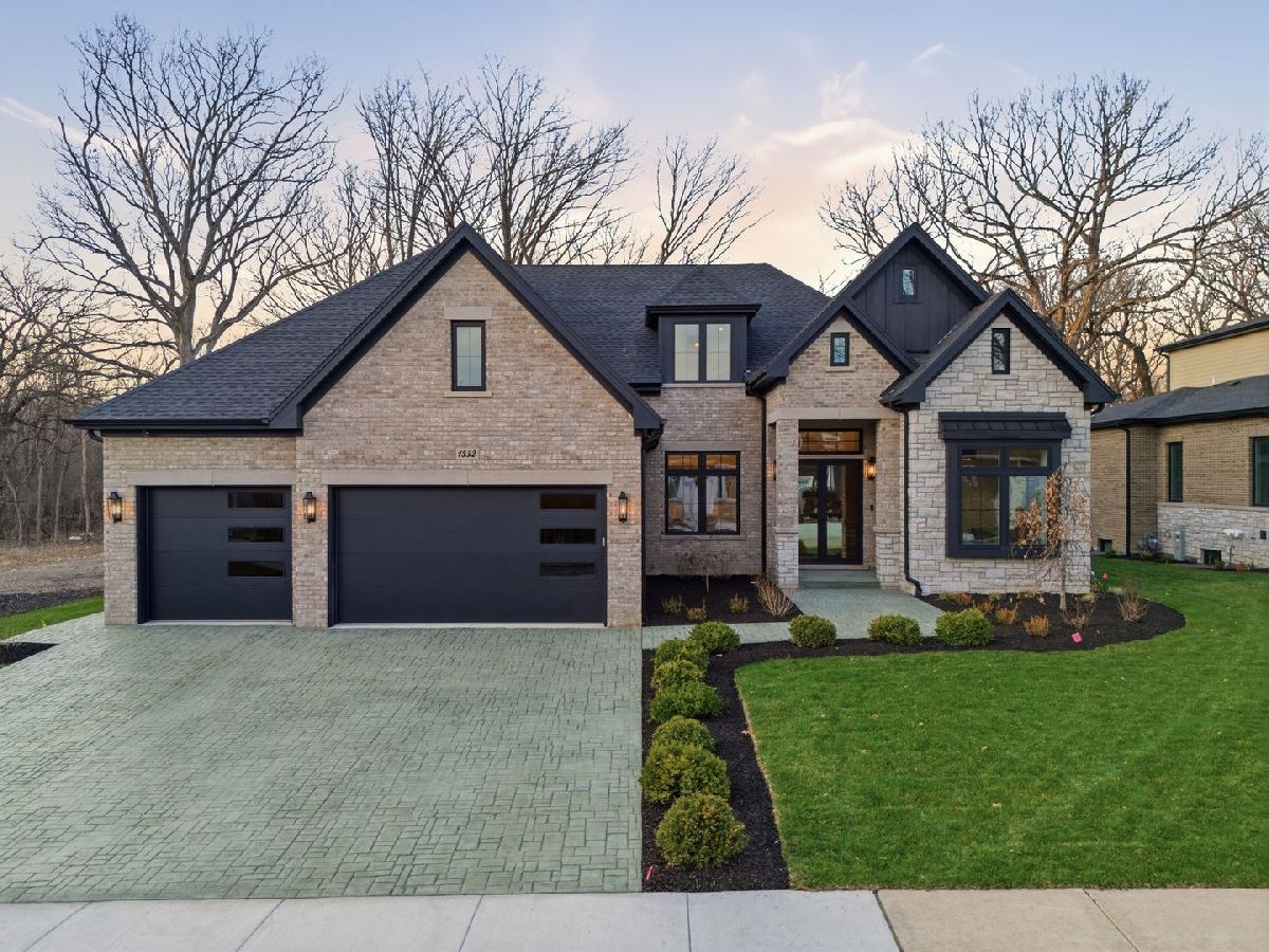  For Sale Lemont Illinois, 1532 Linden Circle