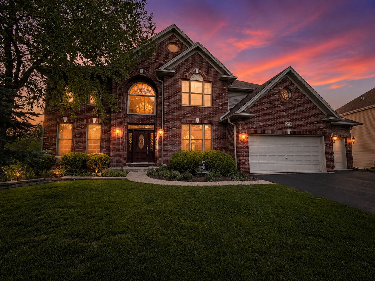 Homes For Sale Johnson Woods Batavia Illinois, 261 Johnson Woods Drive