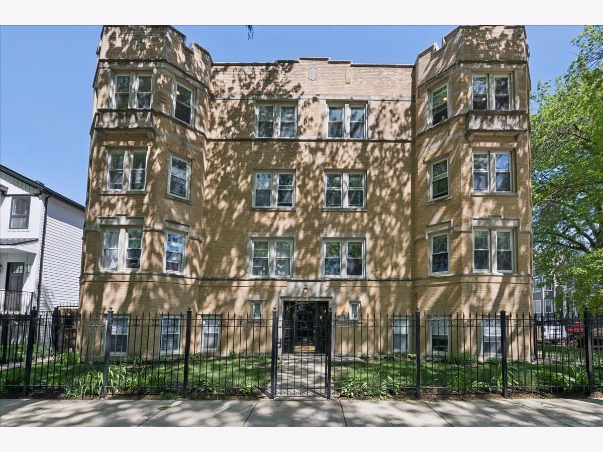  For Sale Chicago Illinois, 4105 Lawndale Avenue