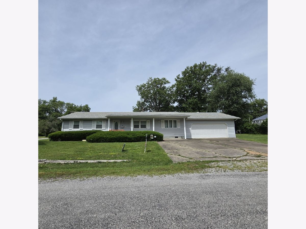  Sold Benton Illinois, 107 10th