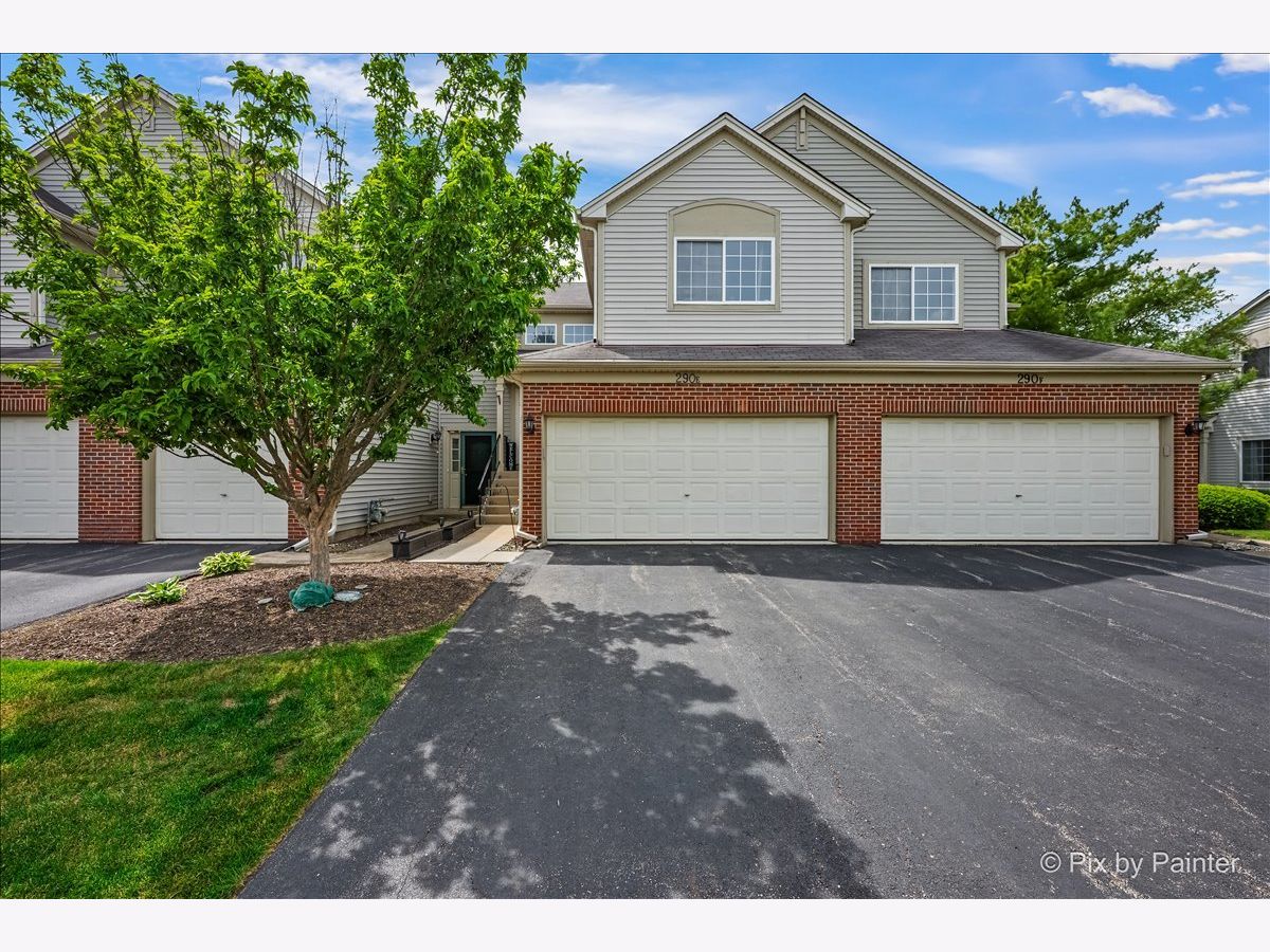  For Sale South Elgin Illinois, 290 Nicole Drive
