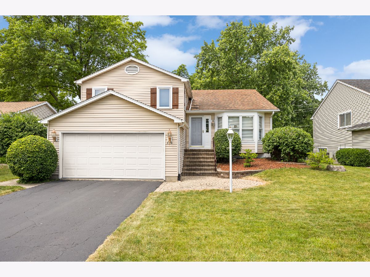  For Sale Woodridge Illinois, 8100 Geneva Street