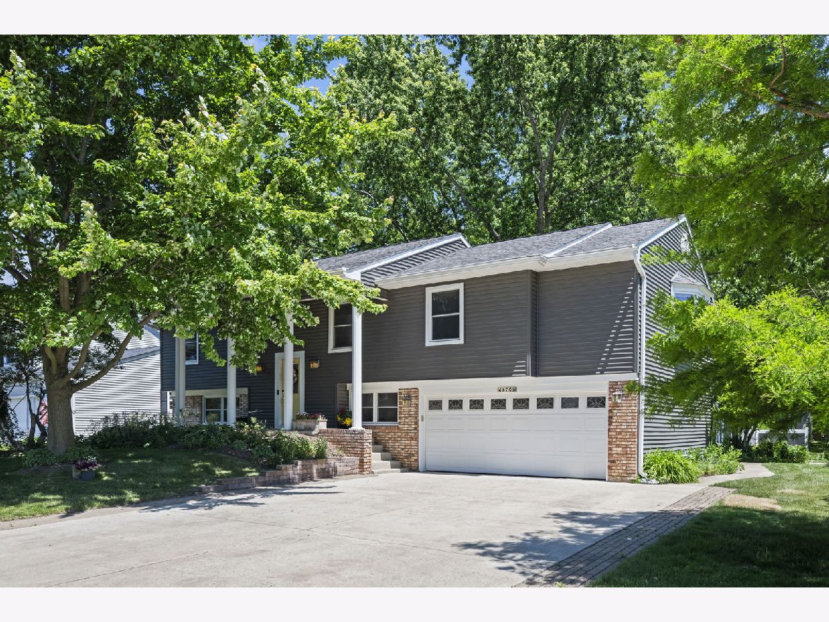 For Sale Buffalo Grove Illinois, 370 Arbor Gate Lane