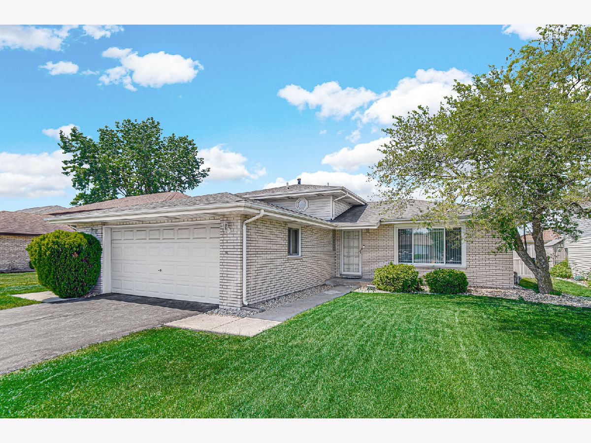  For Sale Lynwood Illinois, 20124 Dolphin Avenue