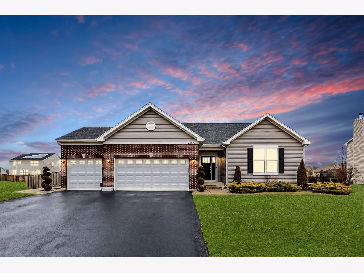 Homes & Townhomes For Sale Raintree Village Yorkville Illinois, 2077 Hearthstone Avenue