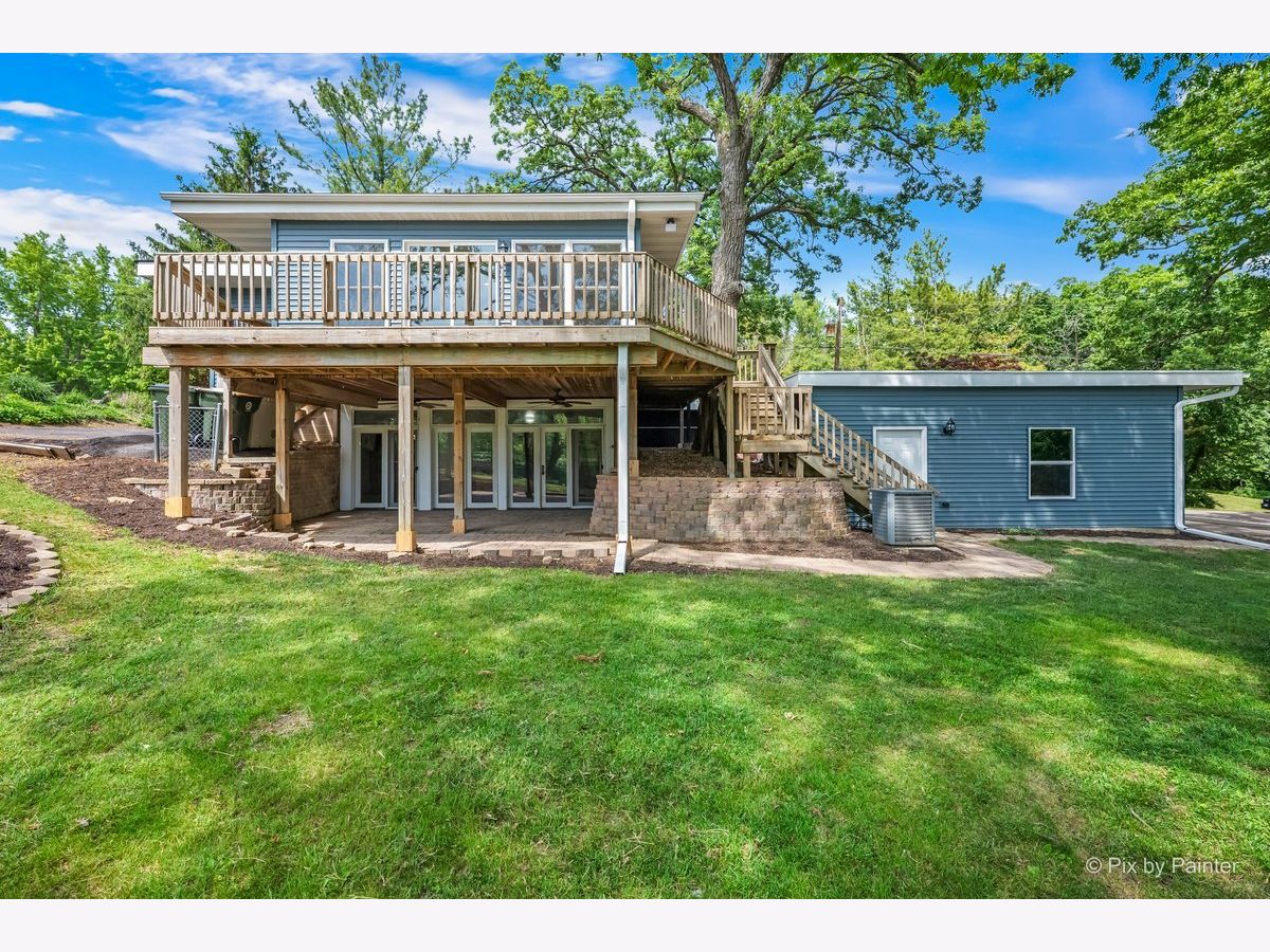  For Sale Lake Holiday Illinois, 368 Holiday Drive