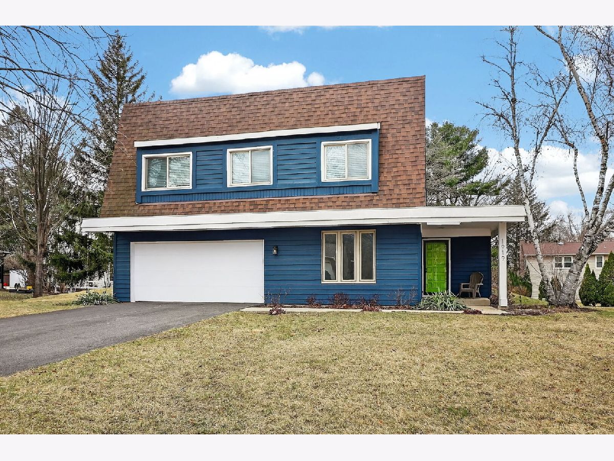 For Sale Naperville Illinois, 1919 Coach Drive